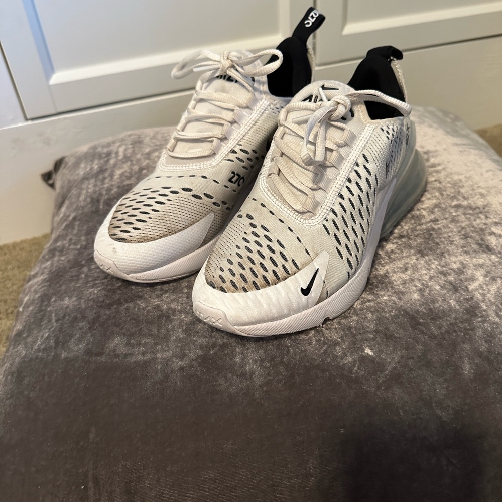 Nike Air Max 270